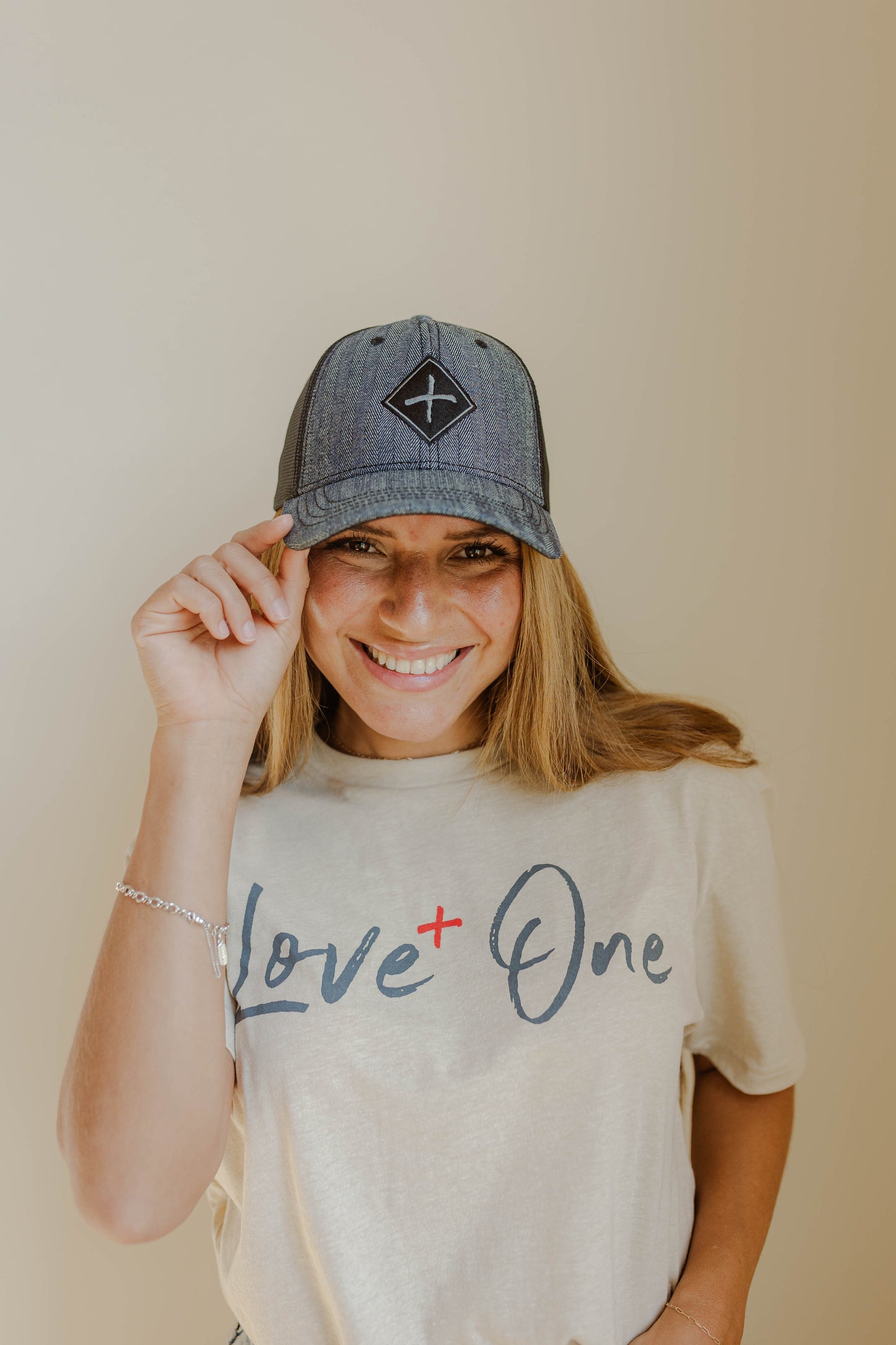Icon Herringbone Grey and Black Mesh Hat